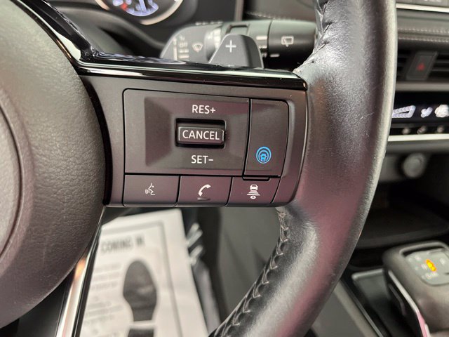 Used 2023 Nissan Rogue SV w/ SV Premium B Package FWD image 23