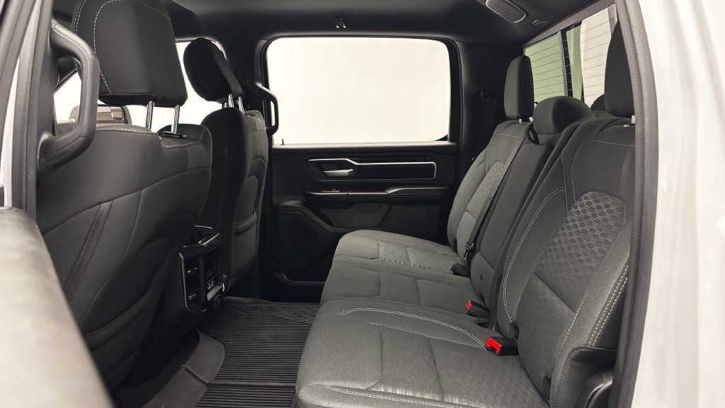 Used 2025 RAM 1500 Big Horn AWD/4WD image 38