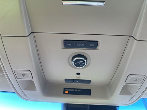 Used 2019 GMC Yukon Denali image 37