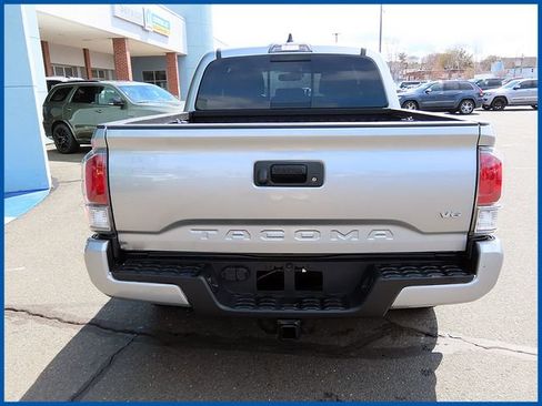 Used 2023 Toyota Tacoma TRD Sport AWD/4WD image 6
