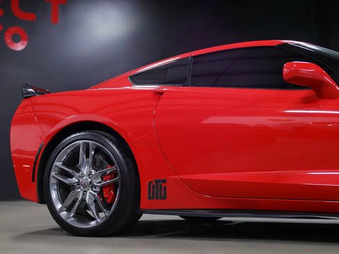 Used 2015 Chevrolet Corvette Stingray Coupe w/ 3LT Preferred Equipment Group image 12