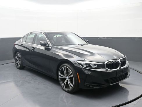 Used 2024 BMW 330i xDrive 330i xDrive w/ Premium Package image 3