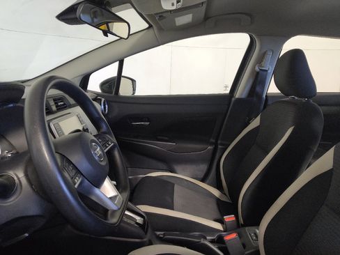 Used 2021 Nissan Versa SV FWD image 17