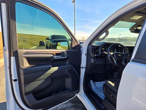 Used 2022 Chevrolet Silverado 1500 LT image 11