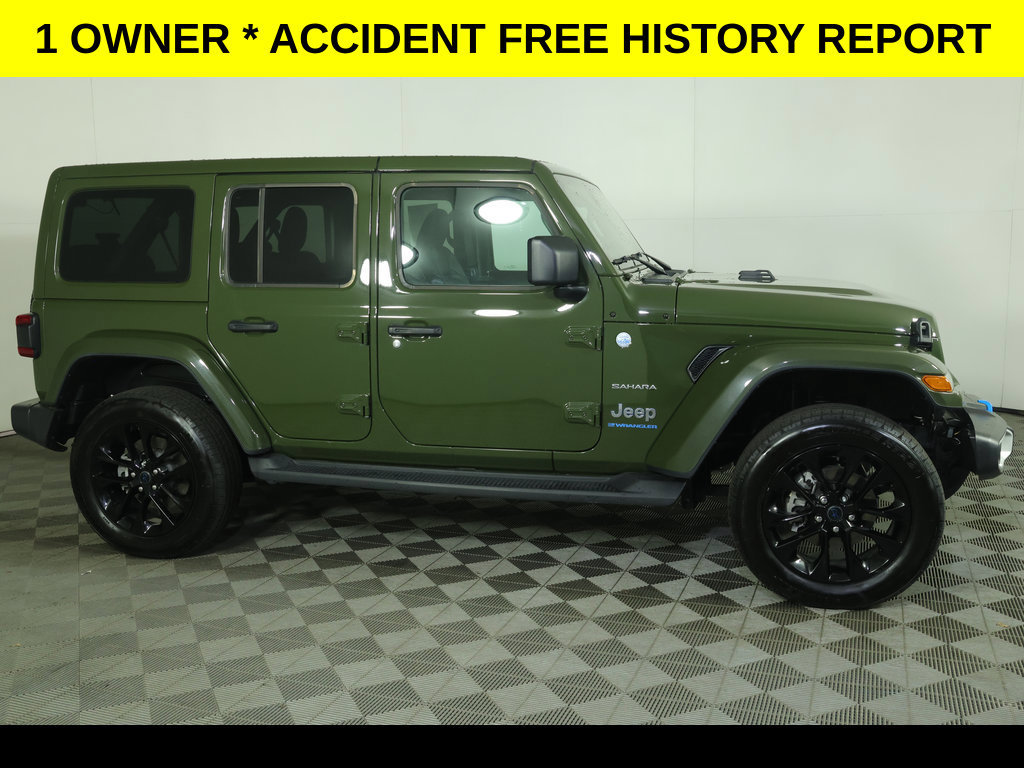 Used 2024 Jeep Wrangler Unlimited Sahara w/ Dual Top Group AWD/4WD image 2