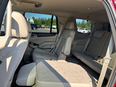 Used 2018 GMC Yukon Denali w/ Denali Ultimate Package AWD/4WD image 38