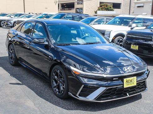 New 2026 Hyundai Elantra N Line FWD image 3