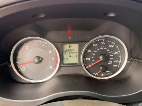 Used 2013 Subaru Crosstrek 2.0i Premium w/ Popular Pkg 1 AWD/4WD image 13