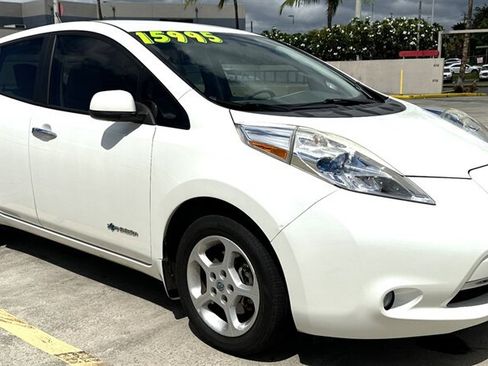 Used 2013 Nissan Leaf SV w/ LED & Quick Charge Pkg FWD image 7