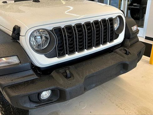 New 2026 Jeep Wrangler Unlimited Sport AWD/4WD image 14