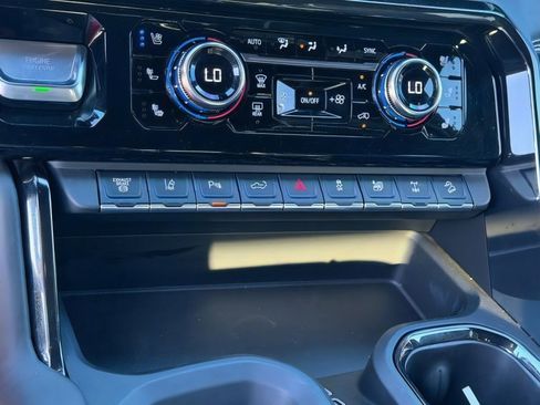 Used 2024 GMC Sierra 2500 AT4X w/ AT4X AEV Edition AWD/4WD image 24