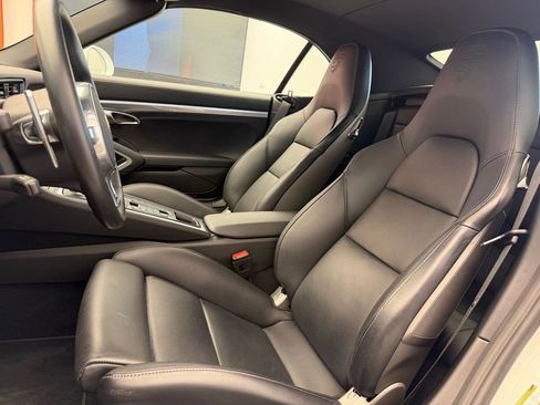 Certified 2014 Porsche 911 Turbo AWD/4WD image 5
