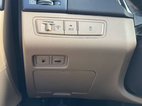 Used 2012 Hyundai Sonata GLS FWD image 50