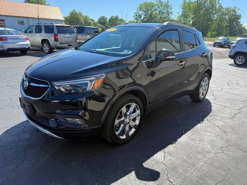 Used 2019 Buick Encore Essence w/ Experience Buick Package AWD/4WD image 3