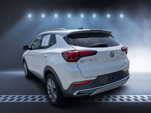 Used 2022 Buick Encore GX Essence w/ Experience Buick Package AWD/4WD image 5