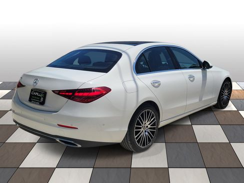 Used 2024 Mercedes-Benz C 300 Sedan image 4