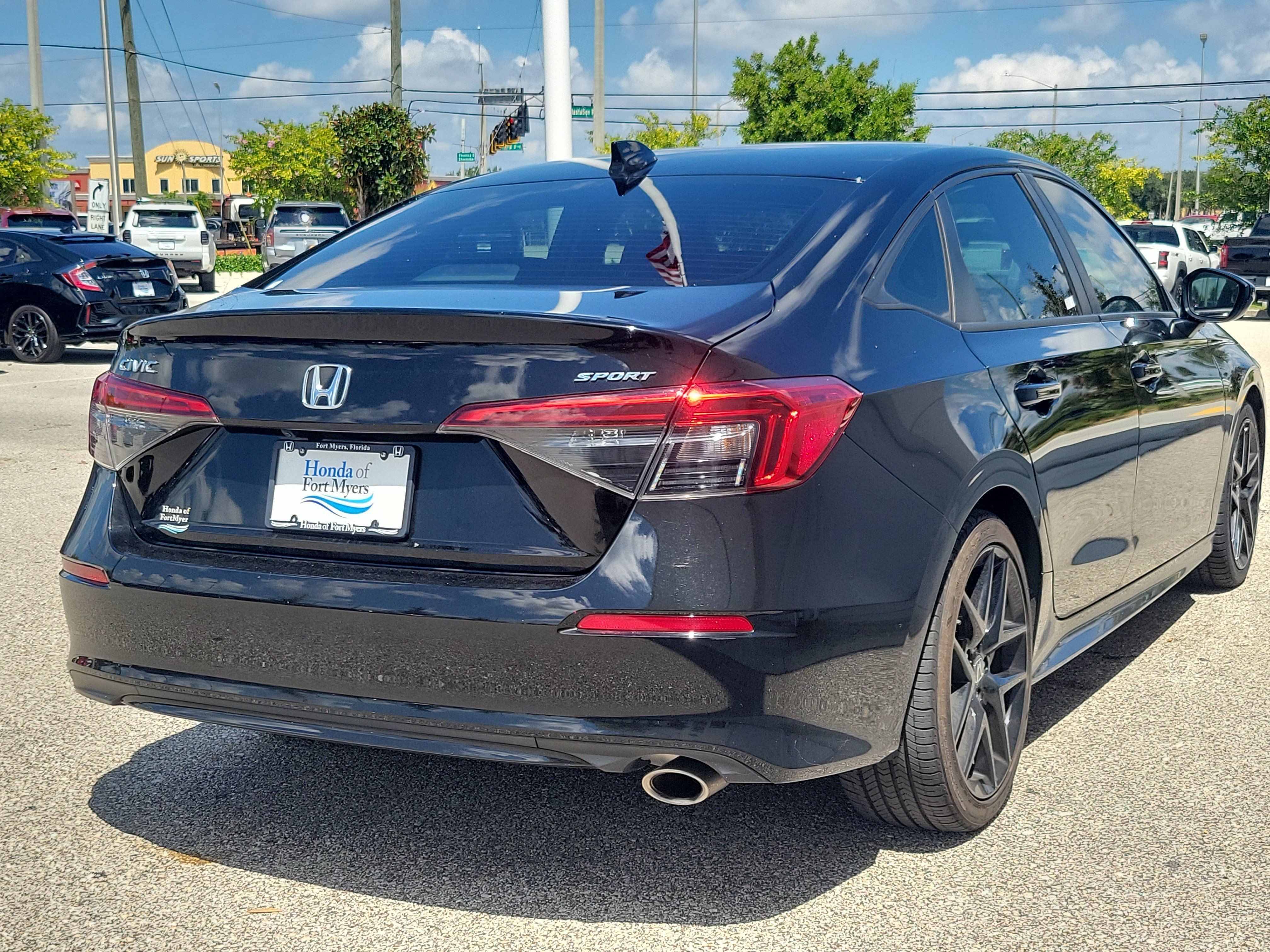 Used 2024 Honda Civic Sport image 6