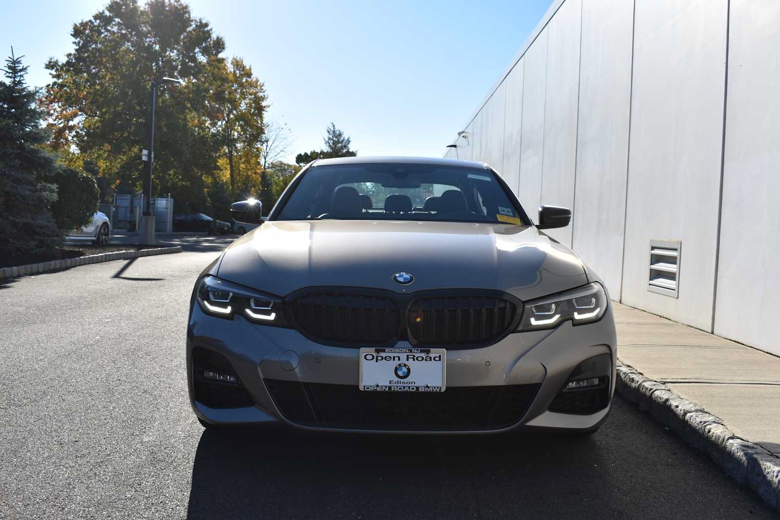Used 2022 BMW 330i xDrive Sedan w/ M Sport Package AWD/4WD image 2