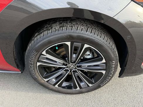 Used 2024 Toyota bZ4X AWD w/ Weather Package image 7