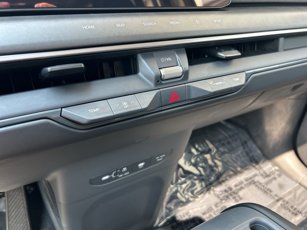 Certified 2026 Kia EV9 Wind AWD/4WD image 25