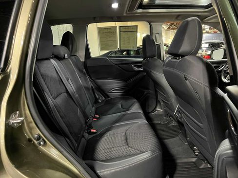 Used 2023 Subaru Forester Premium AWD/4WD image 13