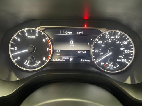 Used 2024 Nissan Rogue S FWD image 16