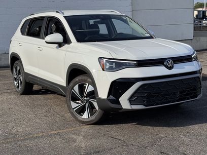 New 2025 Volkswagen Taos SE