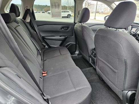Used 2024 Nissan Rogue S image 19