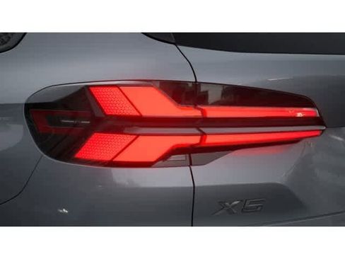 New 2026 BMW X5 xDrive40i w/ M Sport Package image 8