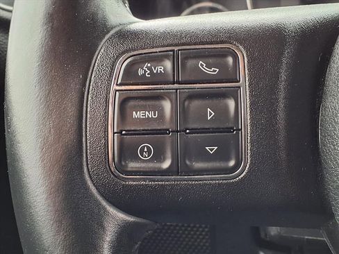 Used 2013 Jeep Wrangler Unlimited Sahara w/ Connectivity Group AWD/4WD image 26