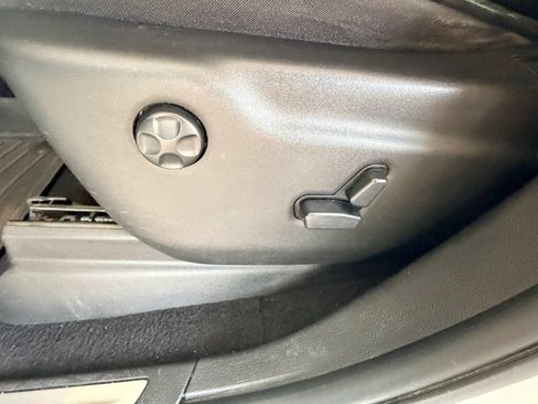 Used 2019 Jeep Grand Cherokee High Altitude AWD/4WD image 24