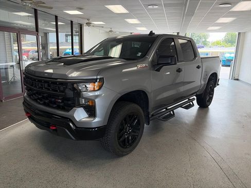 Used 2023 Chevrolet Silverado 1500 Custom Trail Boss AWD/4WD image 8