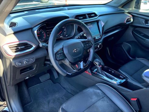 Used 2021 Chevrolet TrailBlazer RS w/ Convenience Package image 18