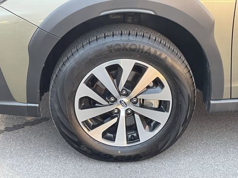 Certified 2025 Subaru Outback Premium w/ Popular Package #1A image 11