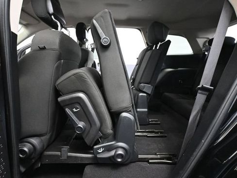 Used 2019 Dodge Journey SE FWD image 34