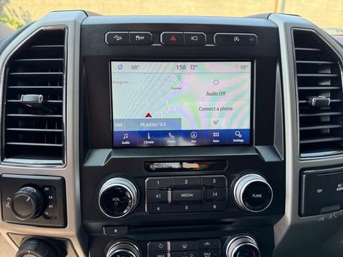 Used 2018 Ford F150 Lariat w/ Equipment Group 502A Luxury AWD/4WD image 20