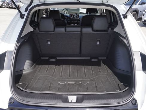 Used 2023 Honda HR-V EX-L image 8