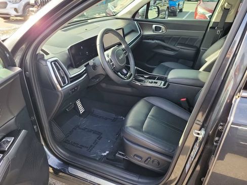 Used 2024 Kia Sorento SX FWD image 16