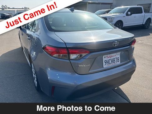 Used 2023 Toyota Corolla LE image 3
