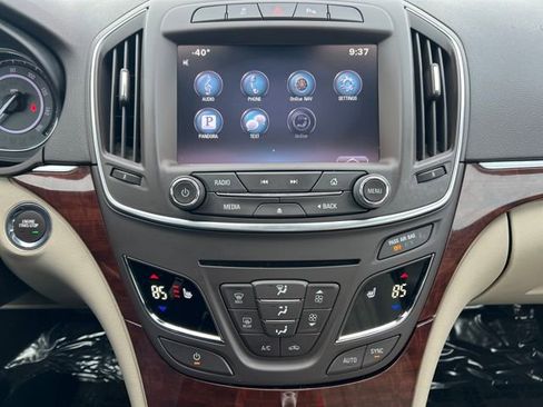 Used 2015 Buick Regal Premium image 22