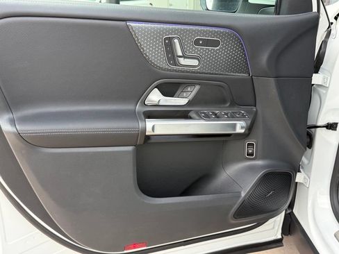 New 2026 Mercedes-Benz GLB 250 image 19