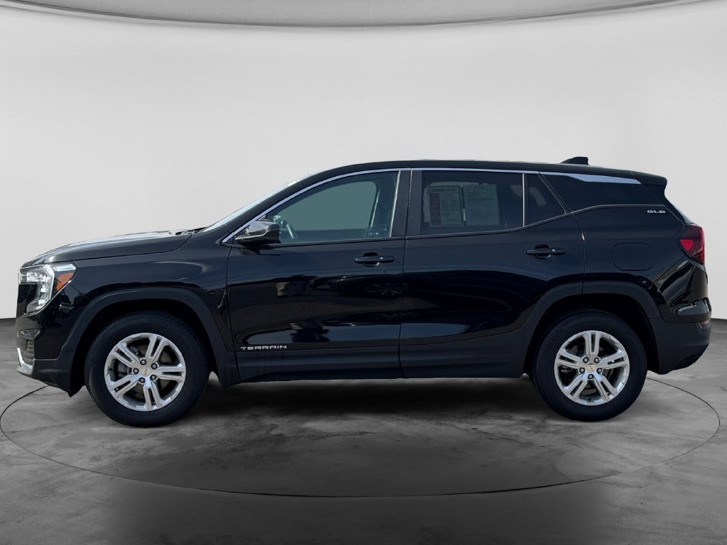 Used 2024 GMC Terrain SLE AWD/4WD image 6