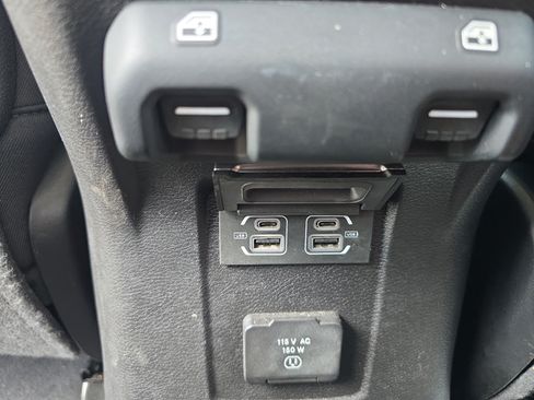 Used 2024 Jeep Wrangler Unlimited Rubicon 4xe AWD/4WD image 20