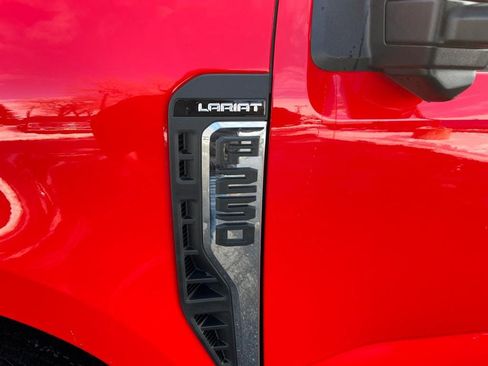 New 2025 Ford F250 Lariat image 9