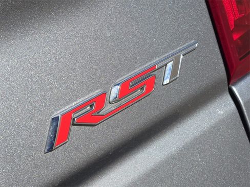 Used 2024 Chevrolet Silverado 1500 RST w/ Z71 Off-Road Package image 31