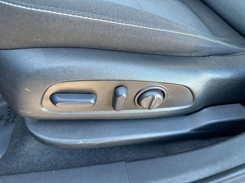 Used 2025 Chevrolet Blazer LT image 14