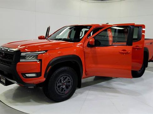 Certified 2025 Nissan Frontier PRO-4X w/ Interior Protection Package AWD/4WD image 30