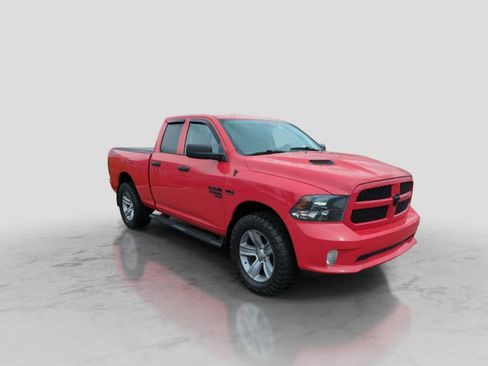 Used 2019 RAM 1500 Express w/ Wheel & Sound Group AWD/4WD image 2