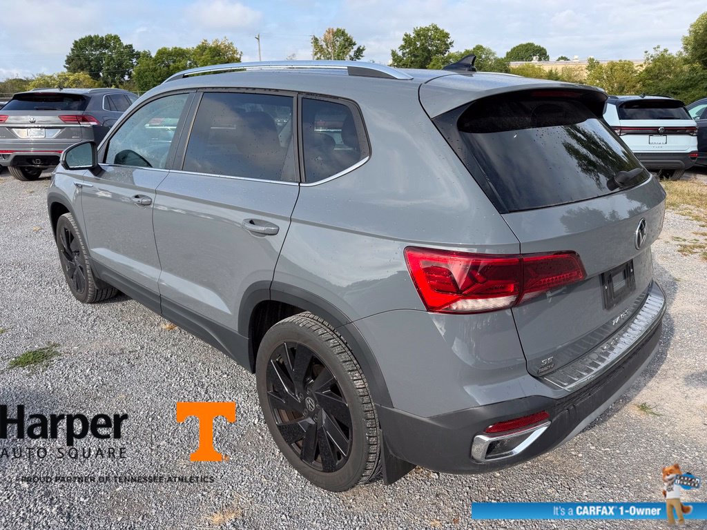 Used 2024 Volkswagen Taos SE AWD/4WD image 3