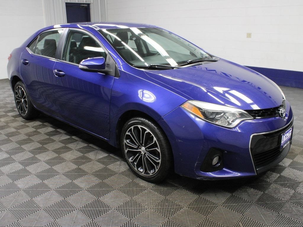 Used 2015 Toyota Corolla S FWD image 2